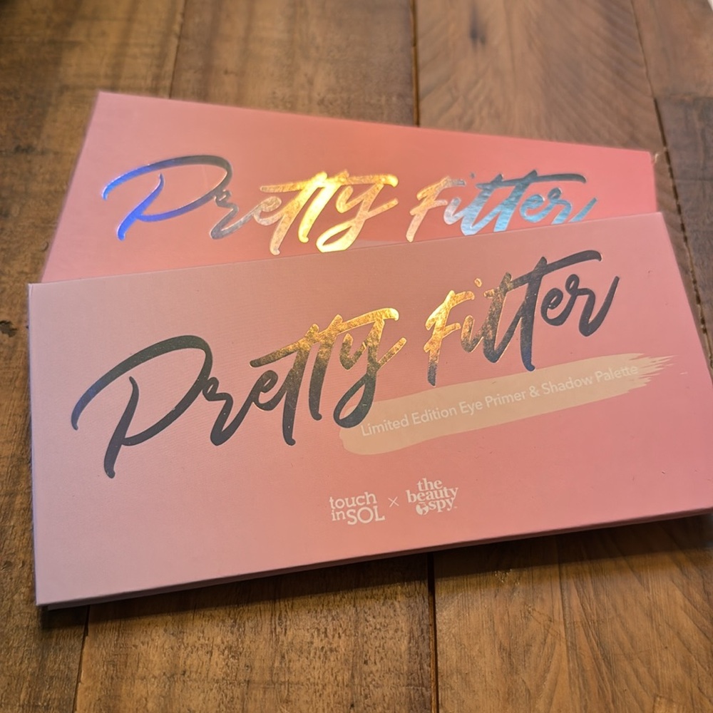 Touch in SOL Pink Eyeshadow Palette Vibrant and Versatile